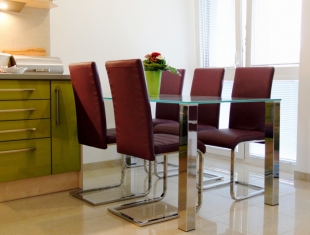 moderny_nabytok_jedalensky stol